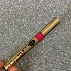 Grande lips- tinted lip plumper 👄